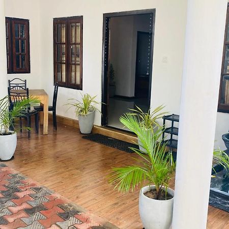 Lali Beach Villa Trikunamalaja Zewnętrze zdjęcie