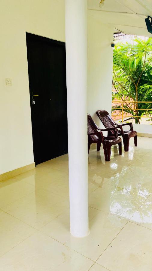 Lali Beach Villa Trikunamalaja Zewnętrze zdjęcie