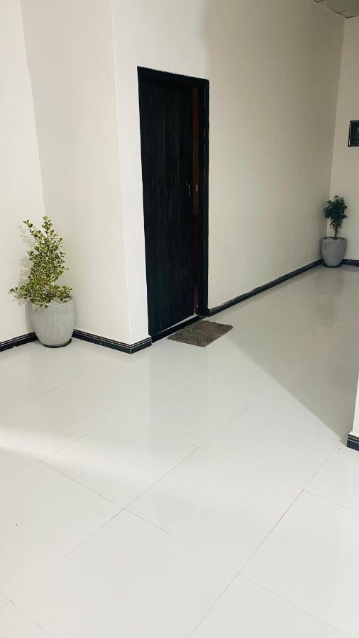 Lali Beach Villa Trikunamalaja Zewnętrze zdjęcie
