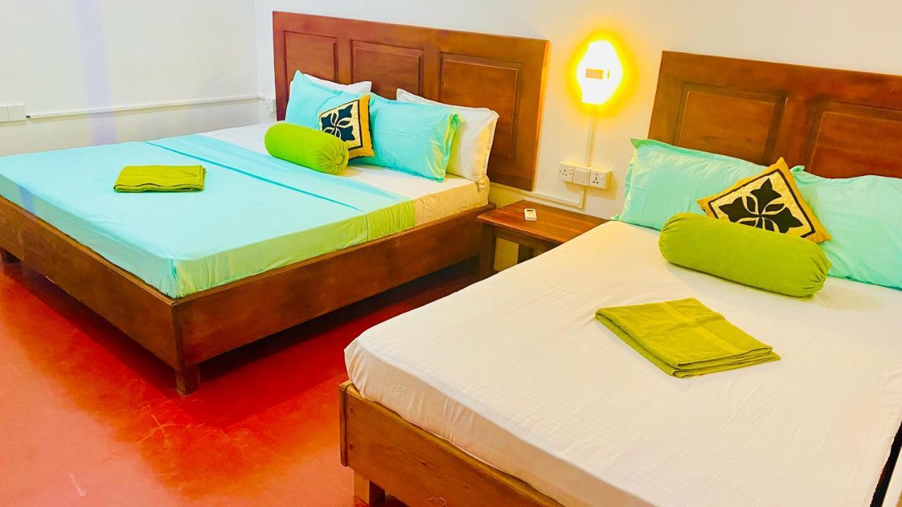 Lali Beach Villa Trikunamalaja Zewnętrze zdjęcie