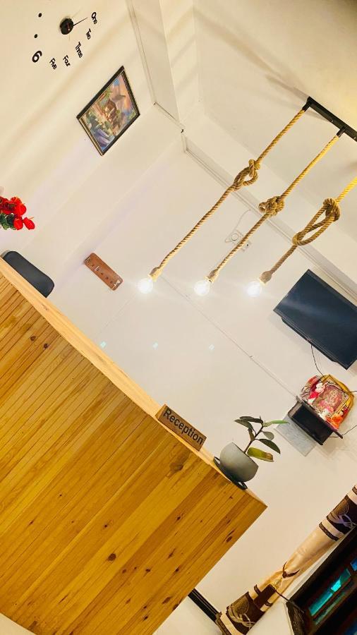 Lali Beach Villa Trikunamalaja Zewnętrze zdjęcie