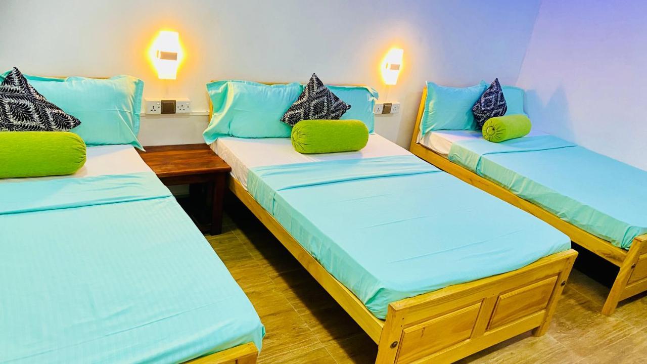 Lali Beach Villa Trikunamalaja Zewnętrze zdjęcie